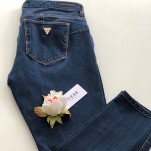 Guess Mid Rise Skinny Curve X